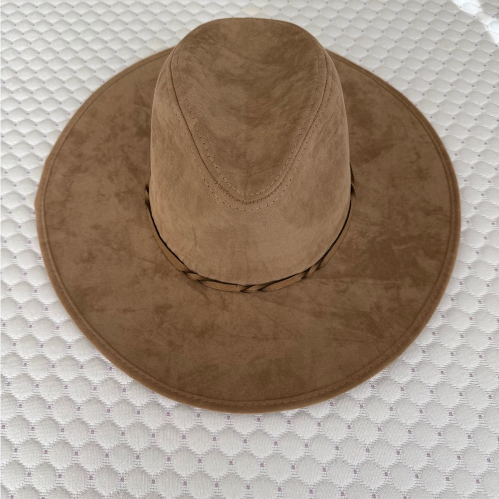 Lulu's Brown Suede Hat